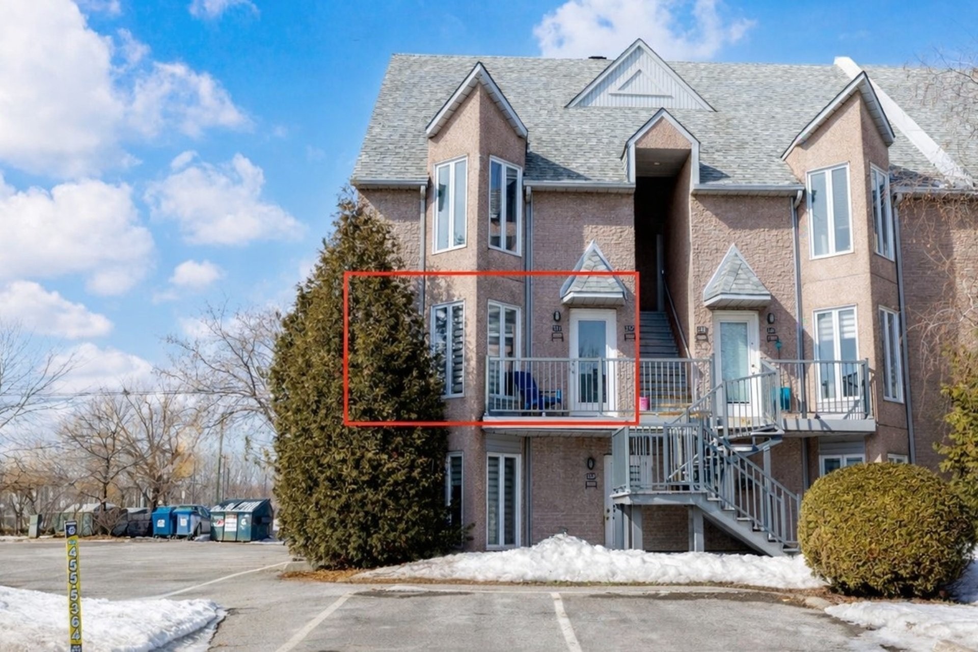 









352


Rue des Pionniers

,
L'Île-Perrot,




QC
J7V8K6

