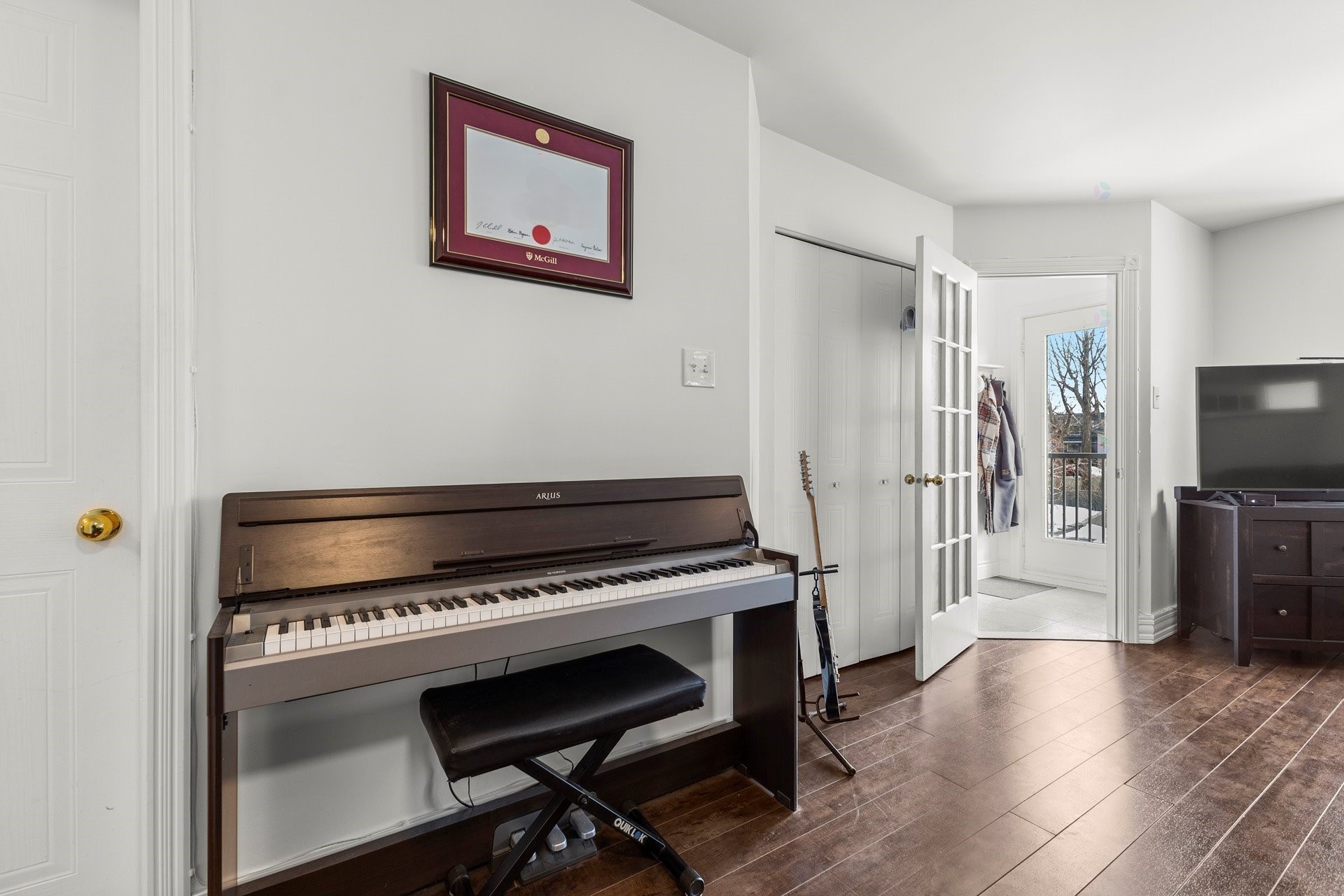 









352


Rue des Pionniers

,
L'Île-Perrot,




QC
J7V8K6

