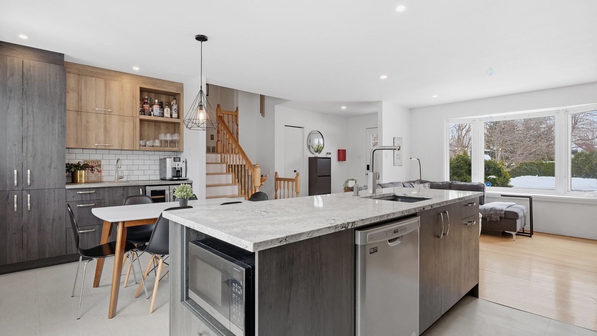 









1310


Place de Ste-Foy

,
Saint-Bruno-de-Montarville,




QC
J3V3C5

