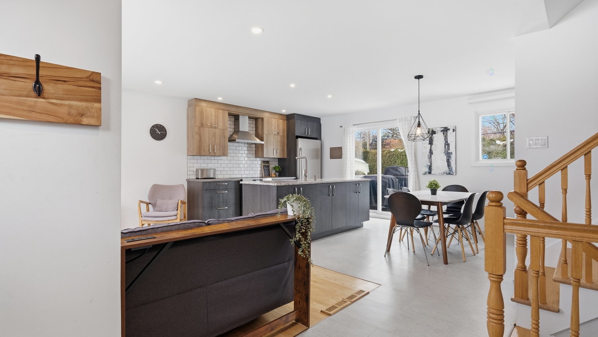 









1310


Place de Ste-Foy

,
Saint-Bruno-de-Montarville,




QC
J3V3C5

