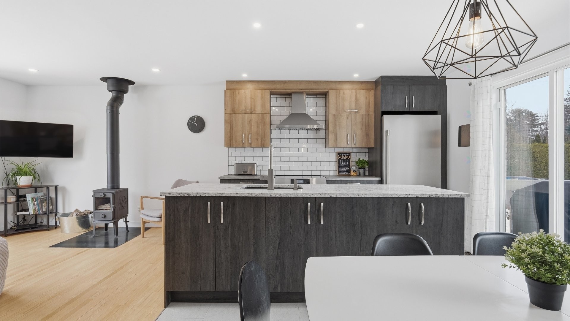 









1310


Place de Ste-Foy

,
Saint-Bruno-de-Montarville,




QC
J3V3C5

