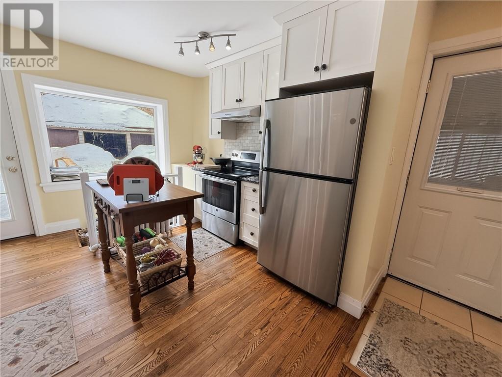 












17 Phipps Street

,
Gore Bay, Manitoulin Island,




Ontario
P0P1H0

