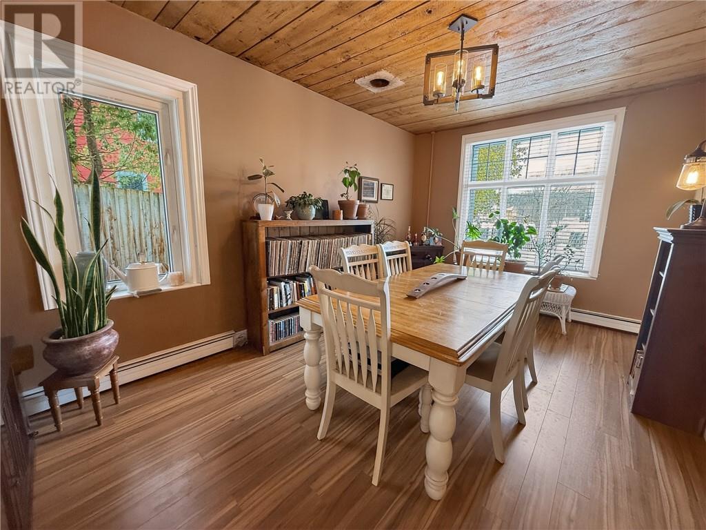 












17 Phipps Street

,
Gore Bay, Manitoulin Island,




Ontario
P0P1H0

