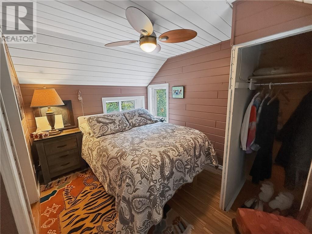 












17 Phipps Street

,
Gore Bay, Manitoulin Island,




Ontario
P0P1H0

