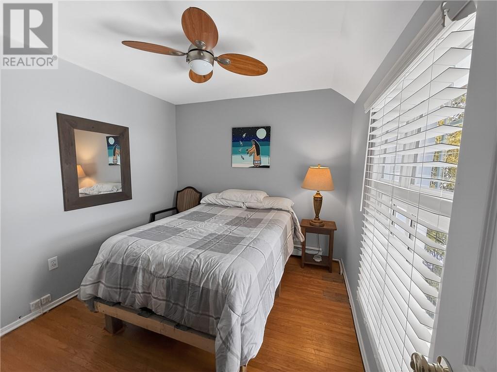 












17 Phipps Street

,
Gore Bay, Manitoulin Island,




Ontario
P0P1H0

