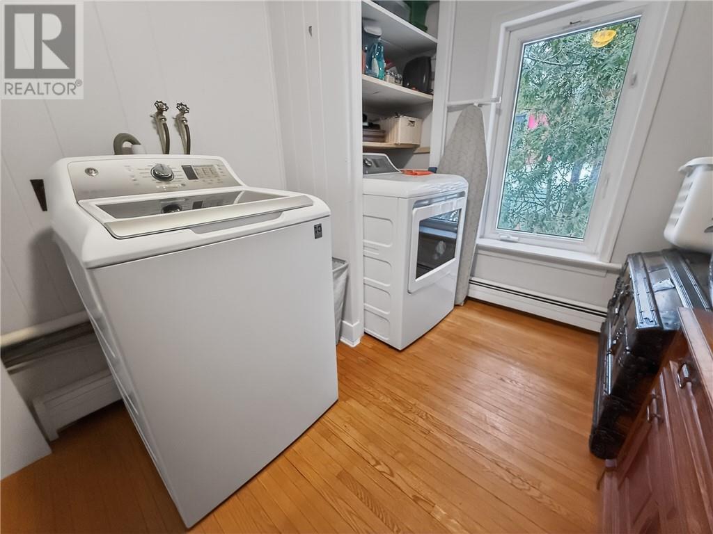 












17 Phipps Street

,
Gore Bay, Manitoulin Island,




Ontario
P0P1H0

