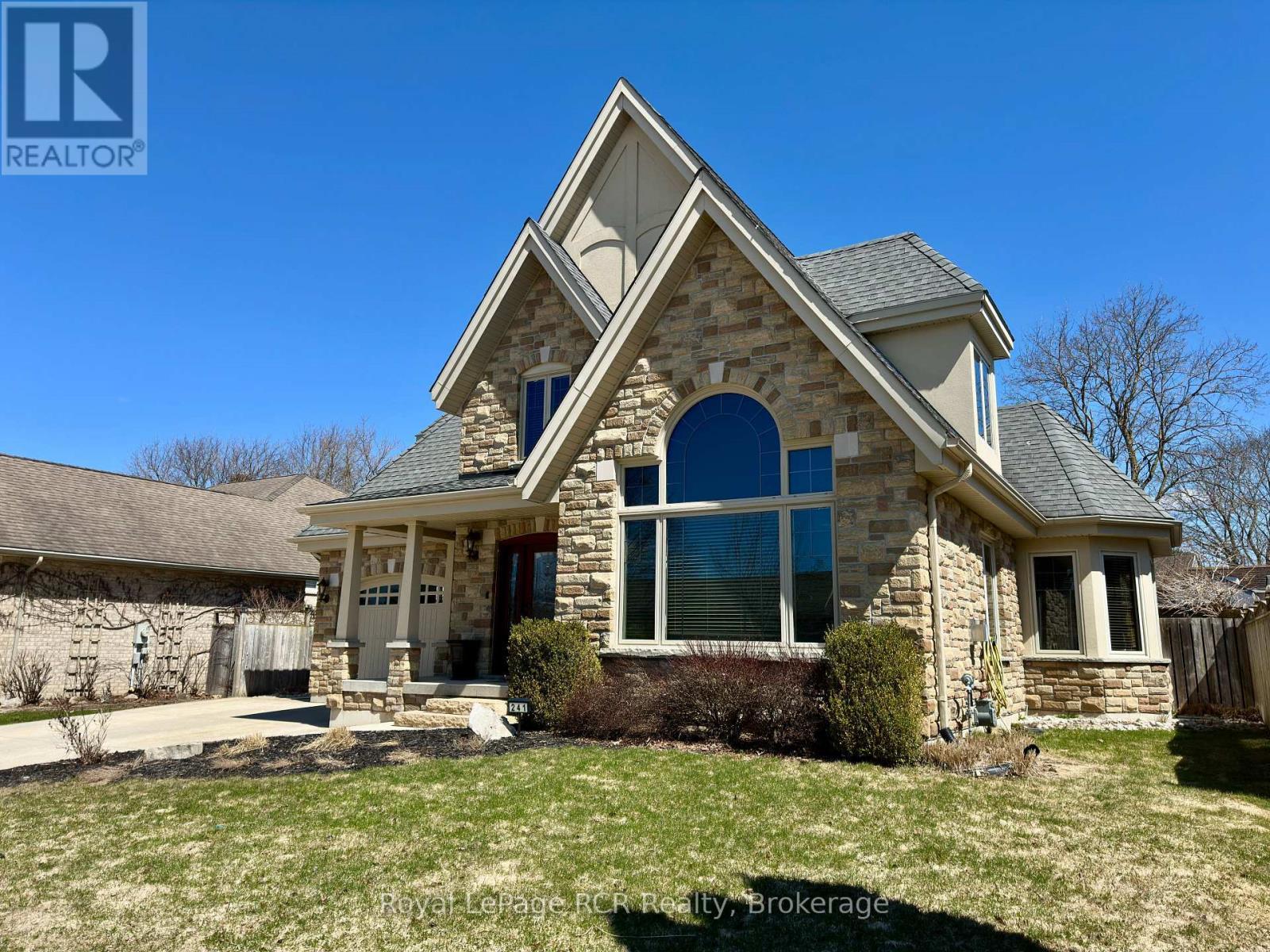 












241 4TH STREET CRESCENT

,
Hanover,




Ontario
N4N3S9

