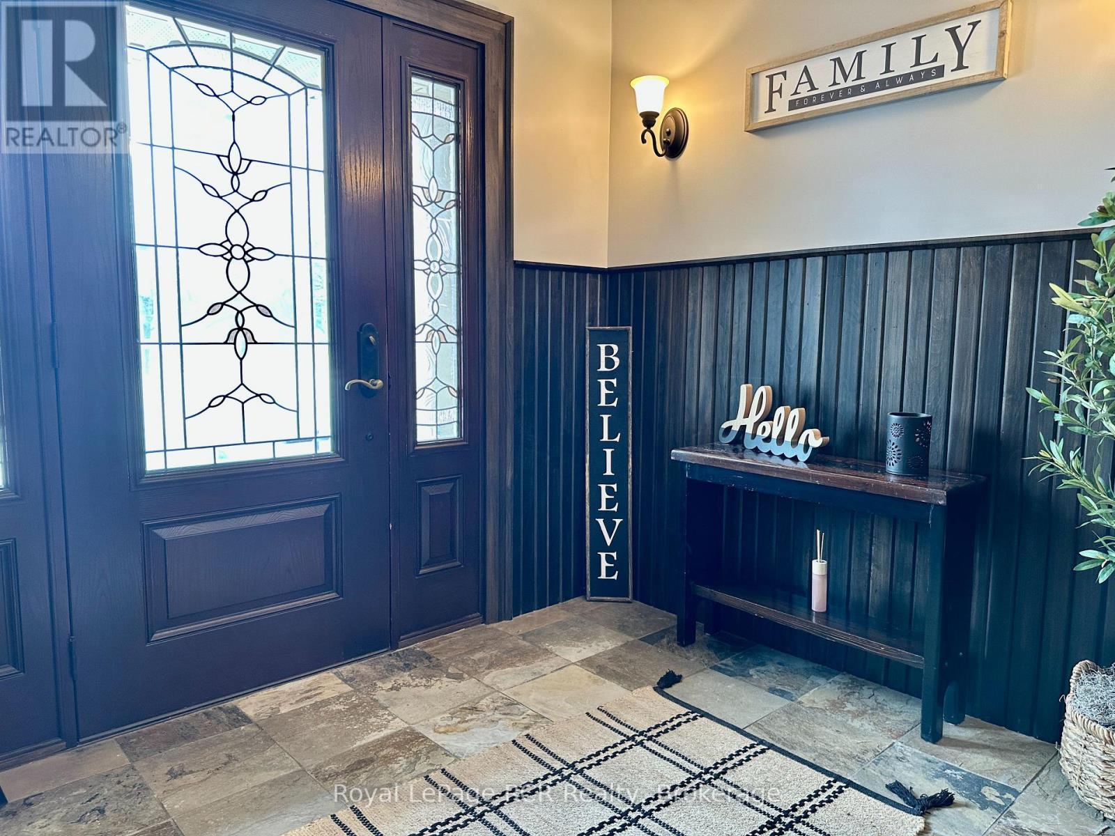 












241 4TH STREET CRESCENT

,
Hanover,




Ontario
N4N3S9

