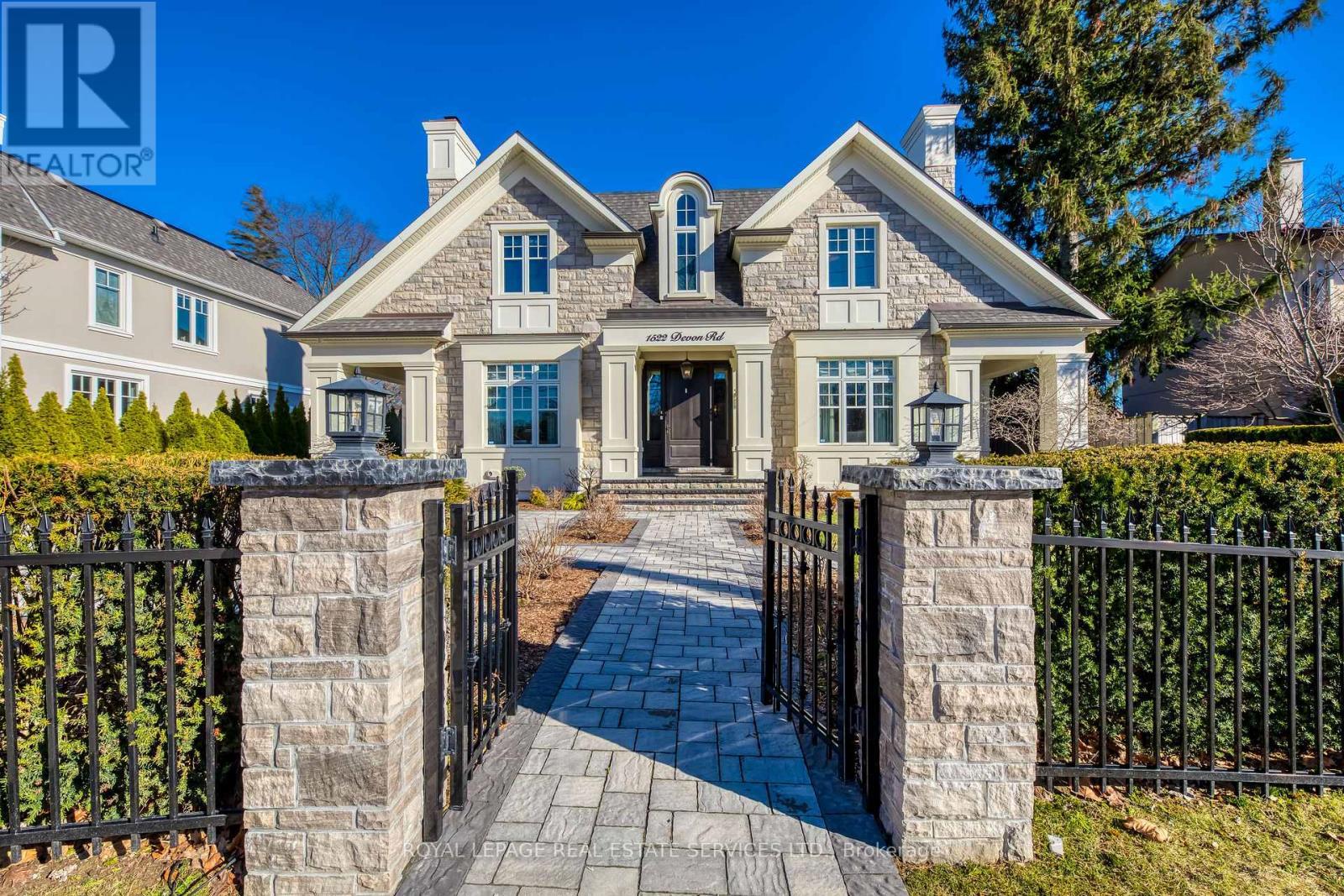 












1522 DEVON ROAD

,
Oakville,




Ontario
L6J2M5

