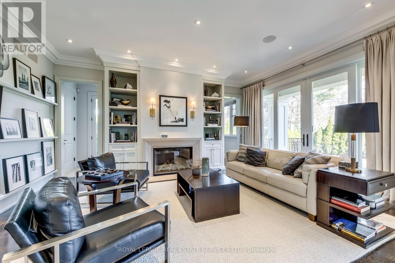 












1522 DEVON ROAD

,
Oakville,




Ontario
L6J2M5

