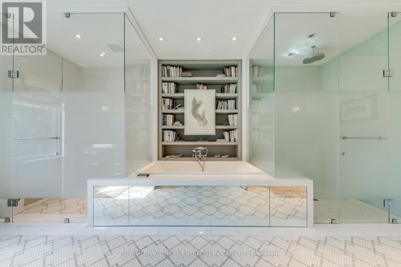 












1522 DEVON ROAD

,
Oakville,




Ontario
L6J2M5


