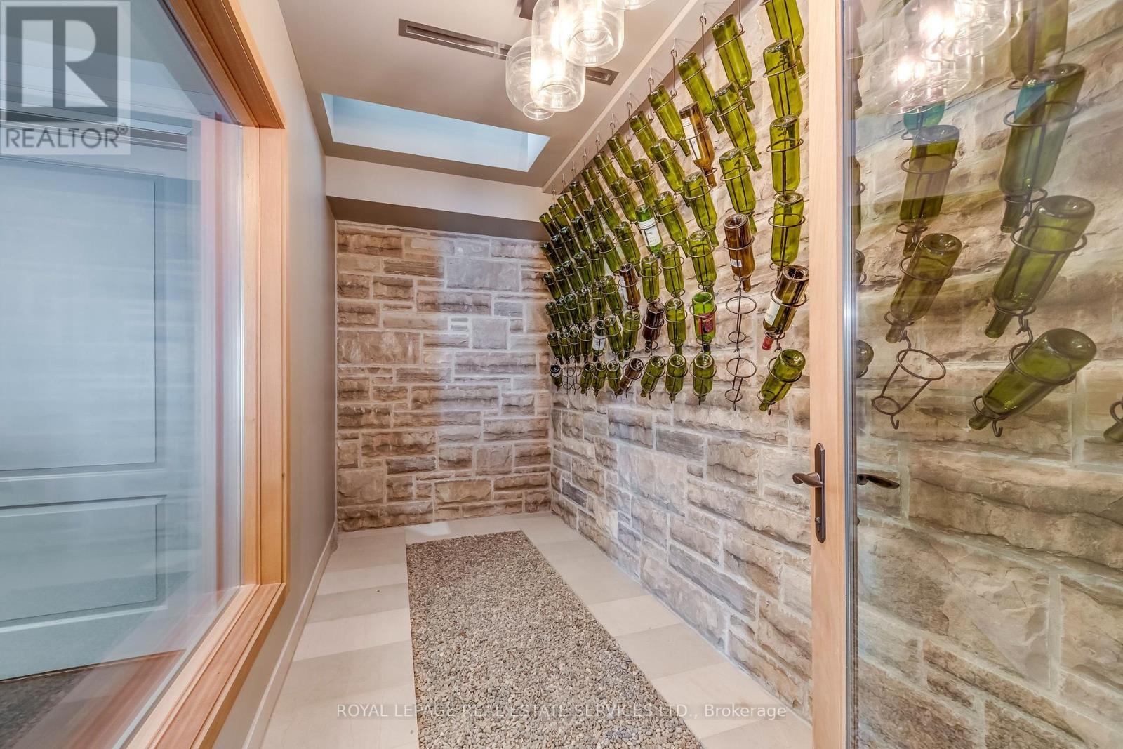 












1522 DEVON ROAD

,
Oakville,




Ontario
L6J2M5

