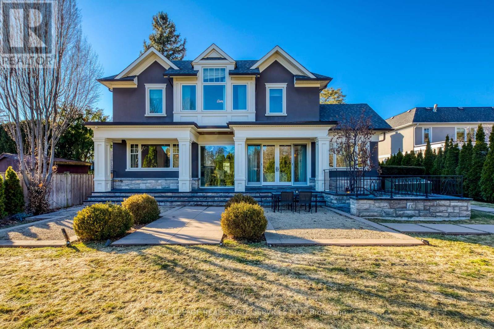 












1522 DEVON ROAD

,
Oakville,




Ontario
L6J2M5

