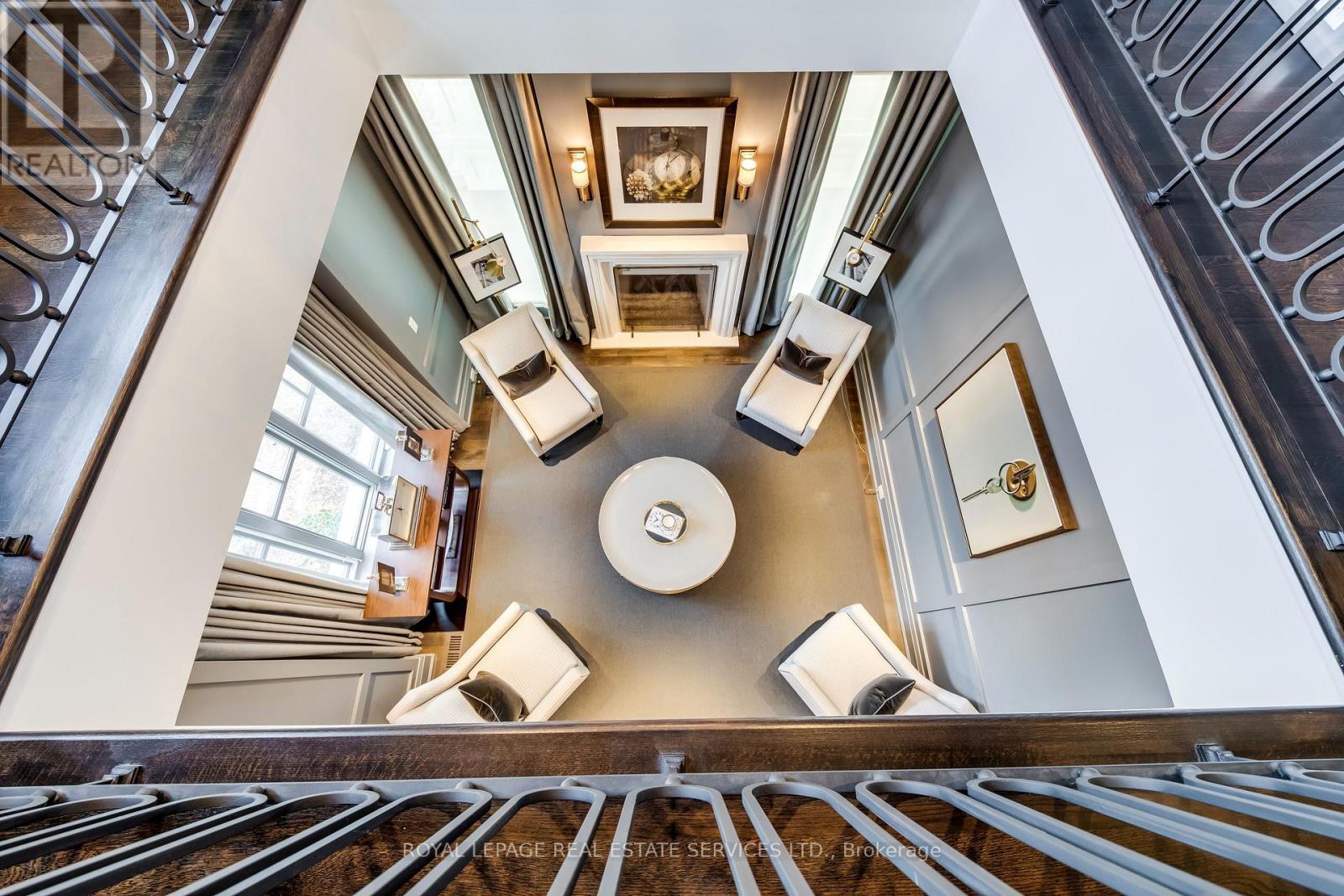 












1522 DEVON ROAD

,
Oakville,




Ontario
L6J2M5

