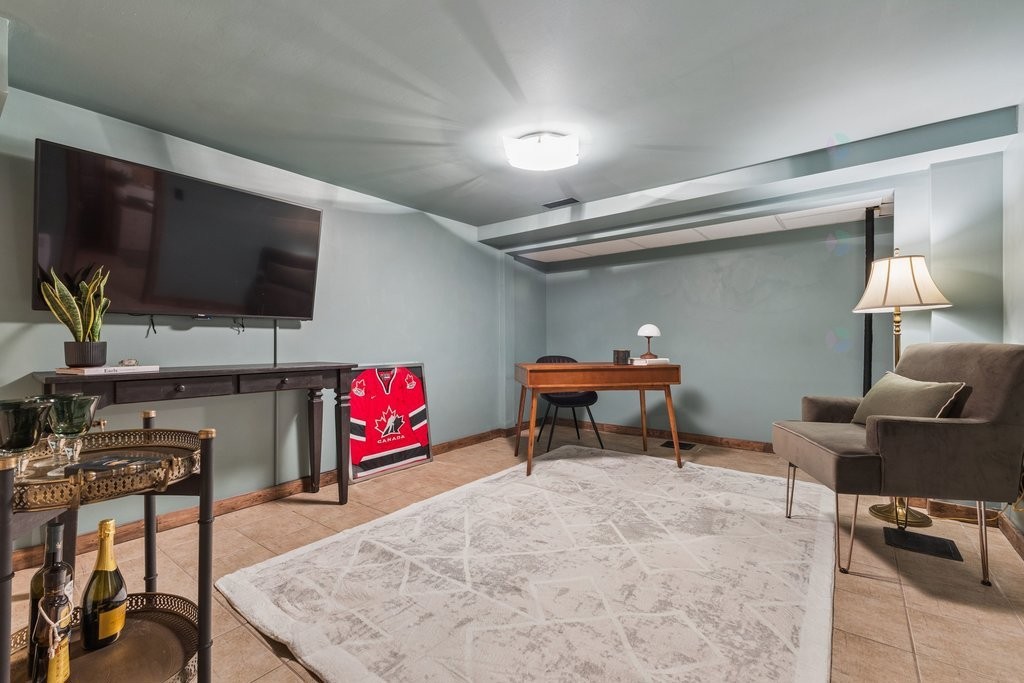 









192


Av. de la Citadelle

,
Gatineau (Hull),




QC
J8Z3L8

