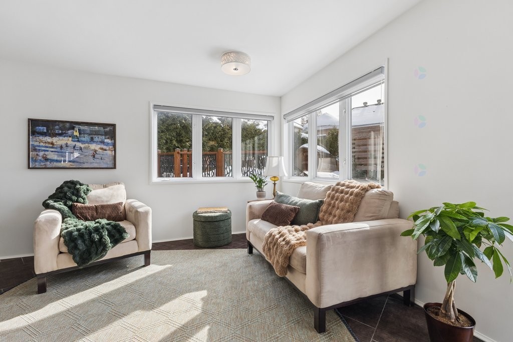 









192


Av. de la Citadelle

,
Gatineau (Hull),




QC
J8Z3L8

