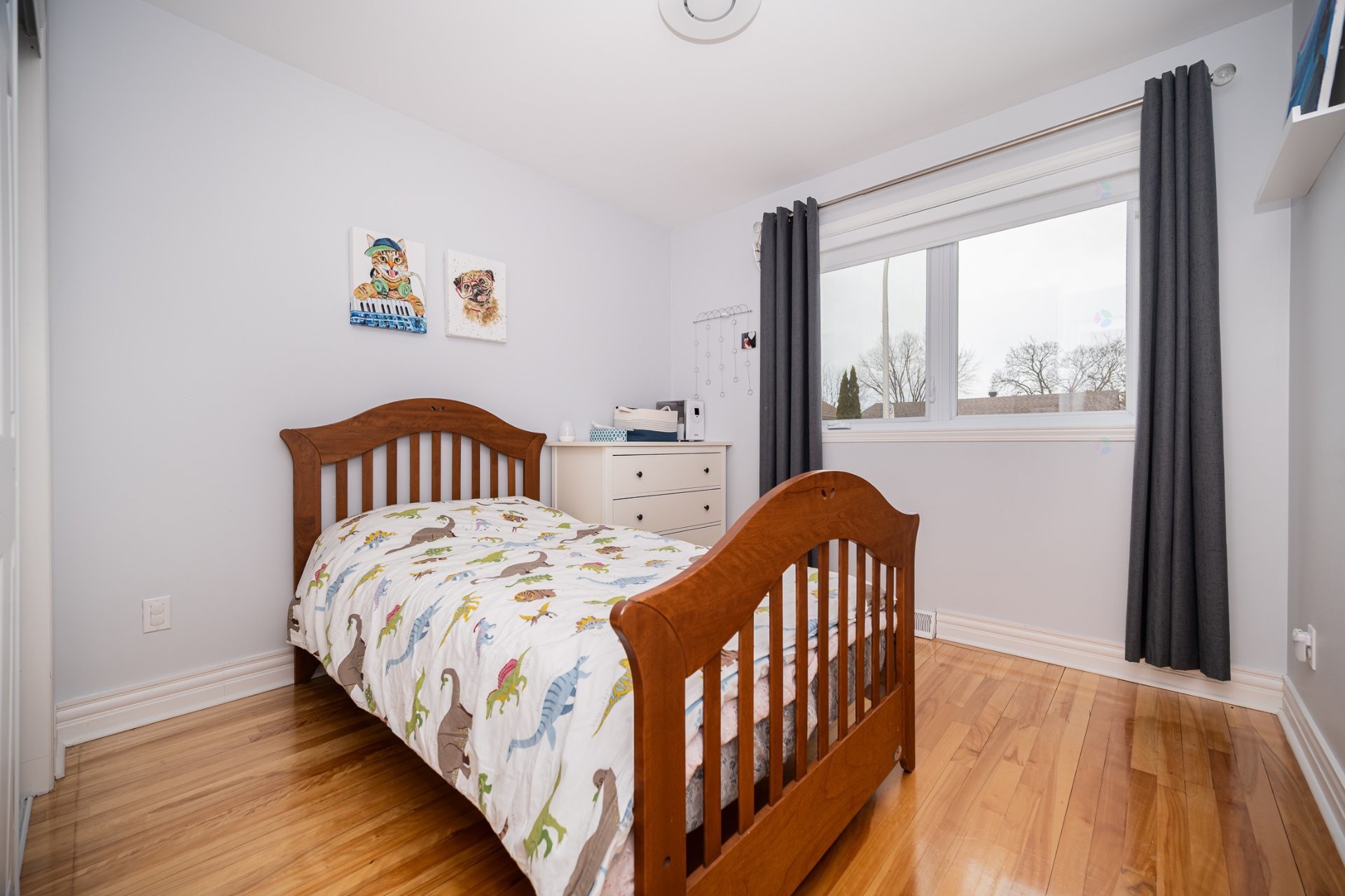 









558


Rue Guy

,
Laval (Fabreville),




QC
H7P2P7

