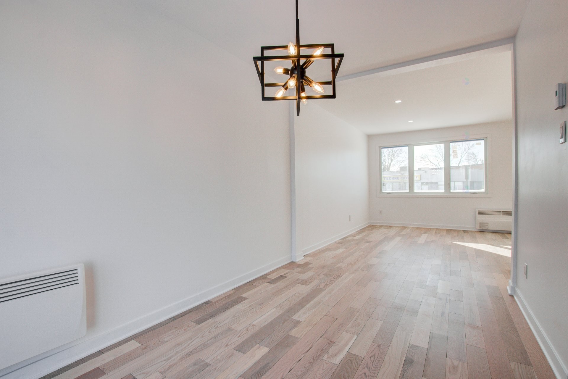 









2899


Rue de Lyon

,
Longueuil (Le Vieux-Longueuil),




QC
J4L3R3

