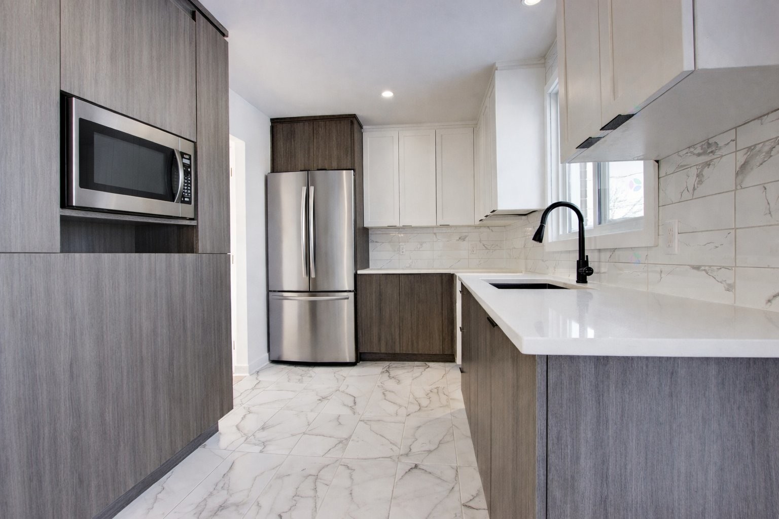 









2899


Rue de Lyon

,
Longueuil (Le Vieux-Longueuil),




QC
J4L3R3

