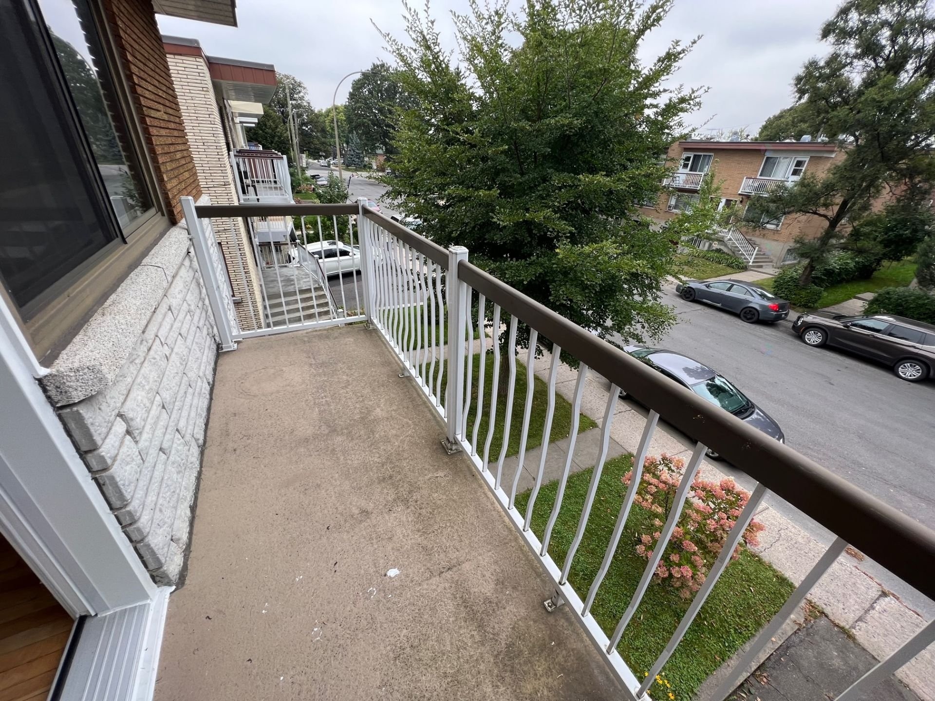 









11072


Rue Frigon

,
Montréal (Ahuntsic-Cartierville),




QC
H3M2R4

