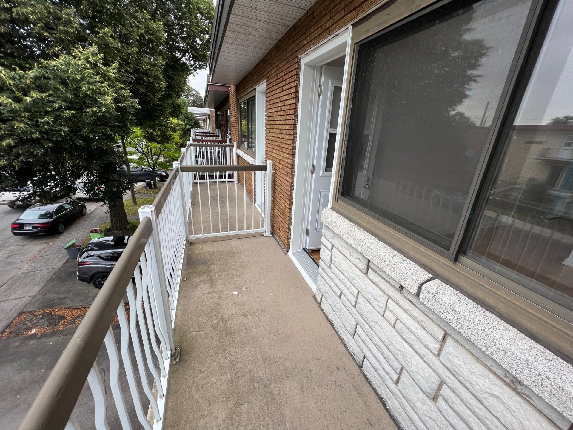 









11072


Rue Frigon

,
Montréal (Ahuntsic-Cartierville),




QC
H3M2R4

