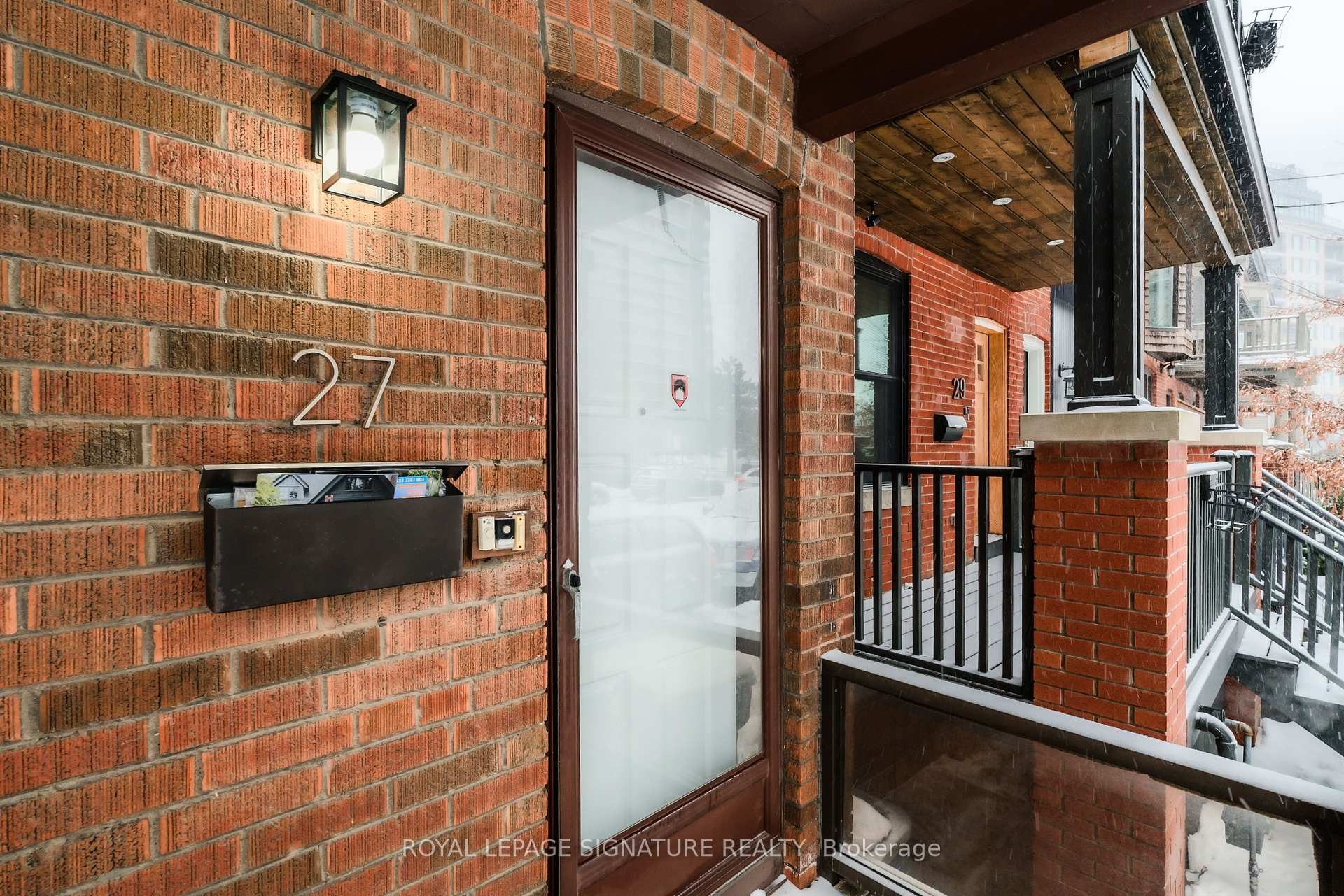 









27


Hillsboro

Avenue,
Toronto,




ON
M5R 1S6

