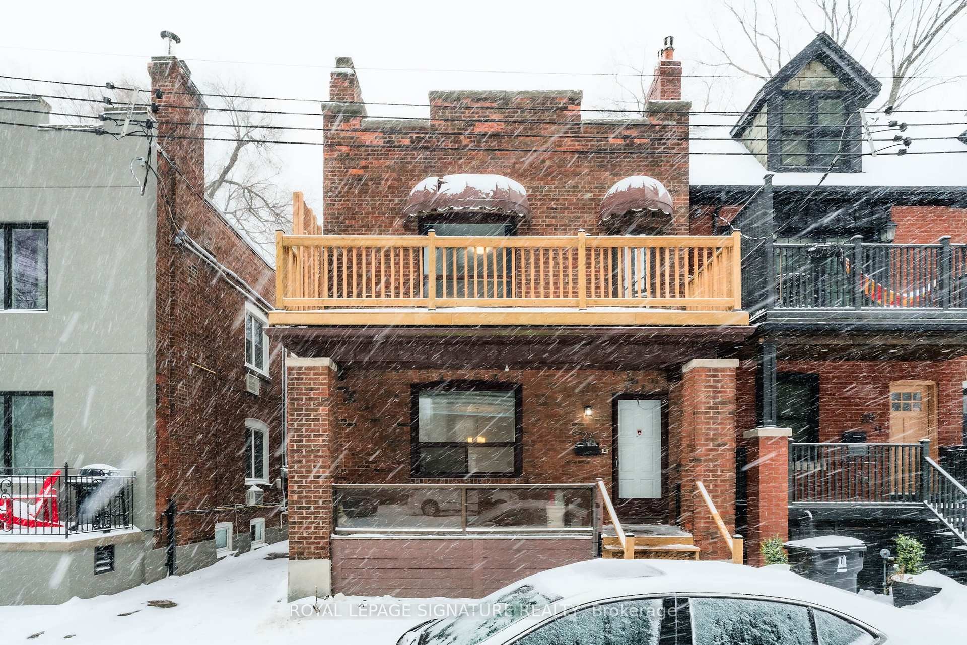









27


Hillsboro

Avenue,
Toronto,




ON
M5R 1S6


