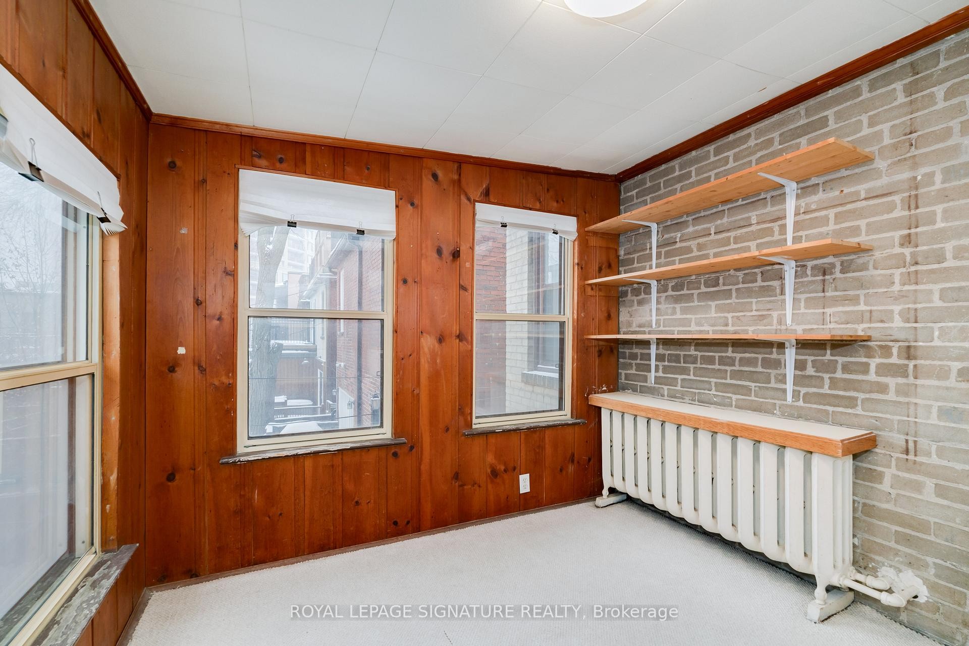 









27


Hillsboro

Avenue,
Toronto,




ON
M5R 1S6

