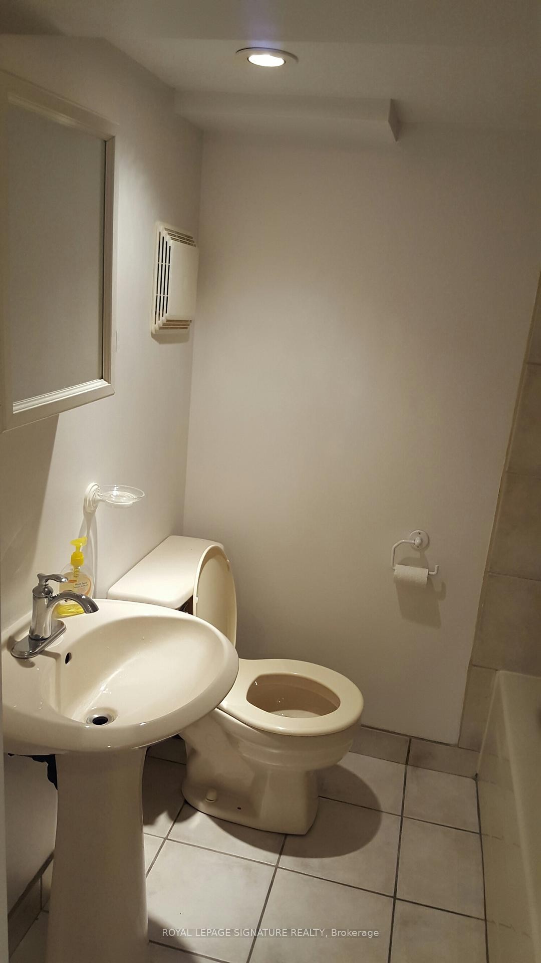 









27


Hillsboro

Avenue,
Toronto,




ON
M5R 1S6

