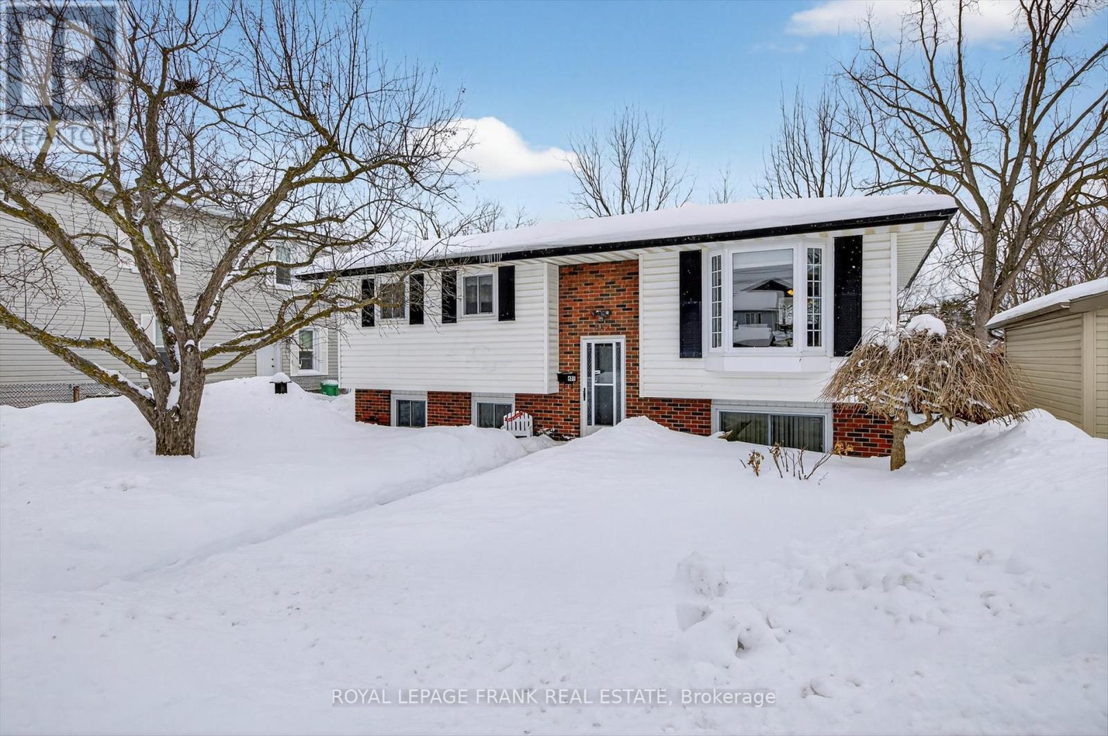 












491 CHAMBERLAIN STREET

,
Peterborough (Town Ward 3),




Ontario
K9J4L3

