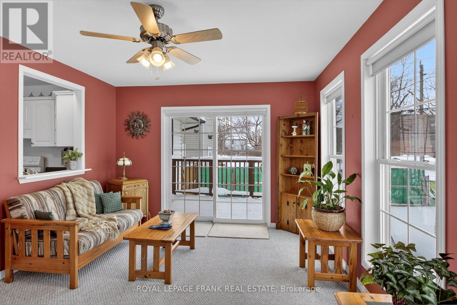 












491 CHAMBERLAIN STREET

,
Peterborough (Town Ward 3),




Ontario
K9J4L3

