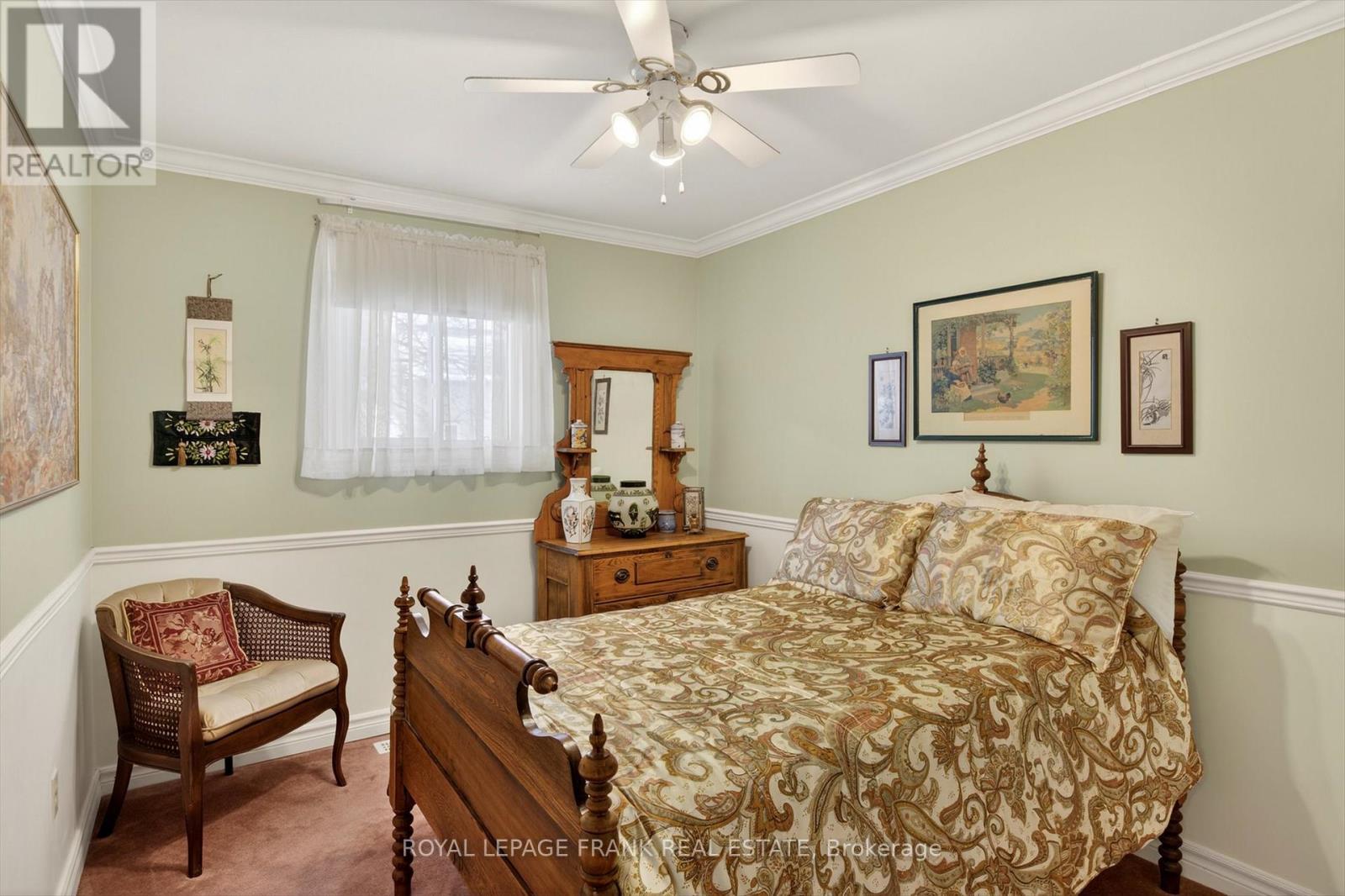 












491 CHAMBERLAIN STREET

,
Peterborough (Town Ward 3),




Ontario
K9J4L3

