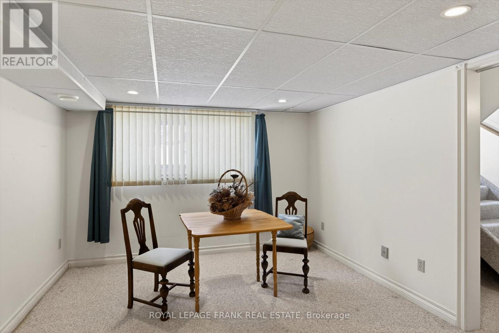 












491 CHAMBERLAIN STREET

,
Peterborough (Town Ward 3),




Ontario
K9J4L3

