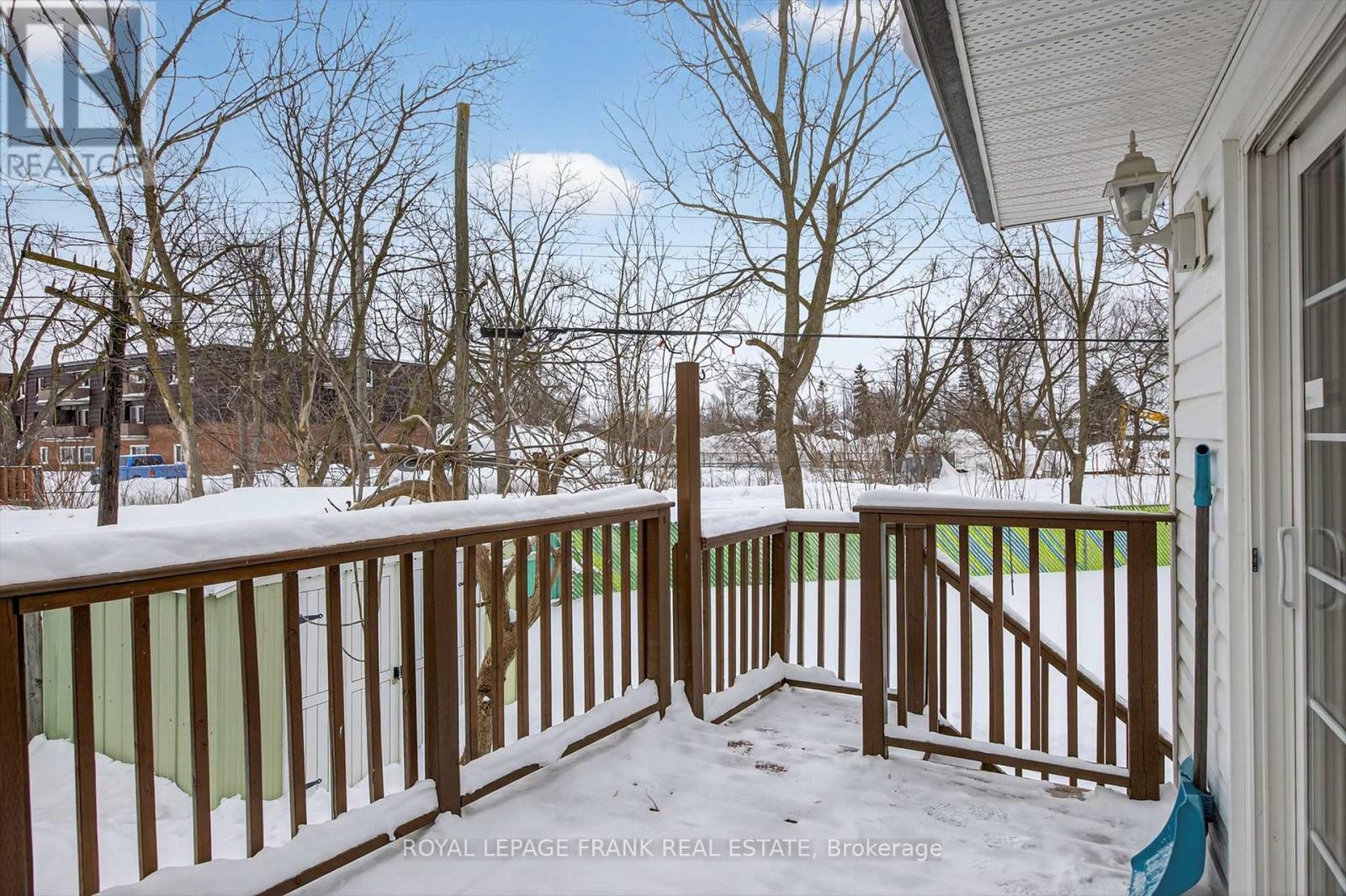 












491 CHAMBERLAIN STREET

,
Peterborough (Town Ward 3),




Ontario
K9J4L3

