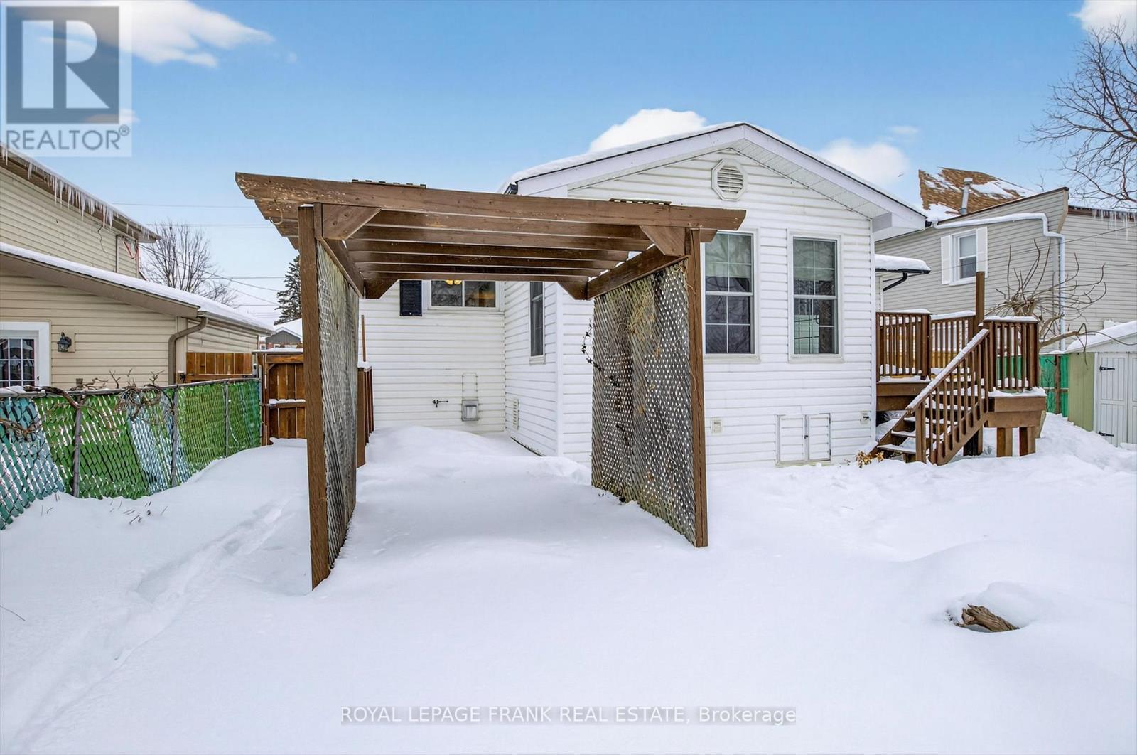 












491 CHAMBERLAIN STREET

,
Peterborough (Town Ward 3),




Ontario
K9J4L3

