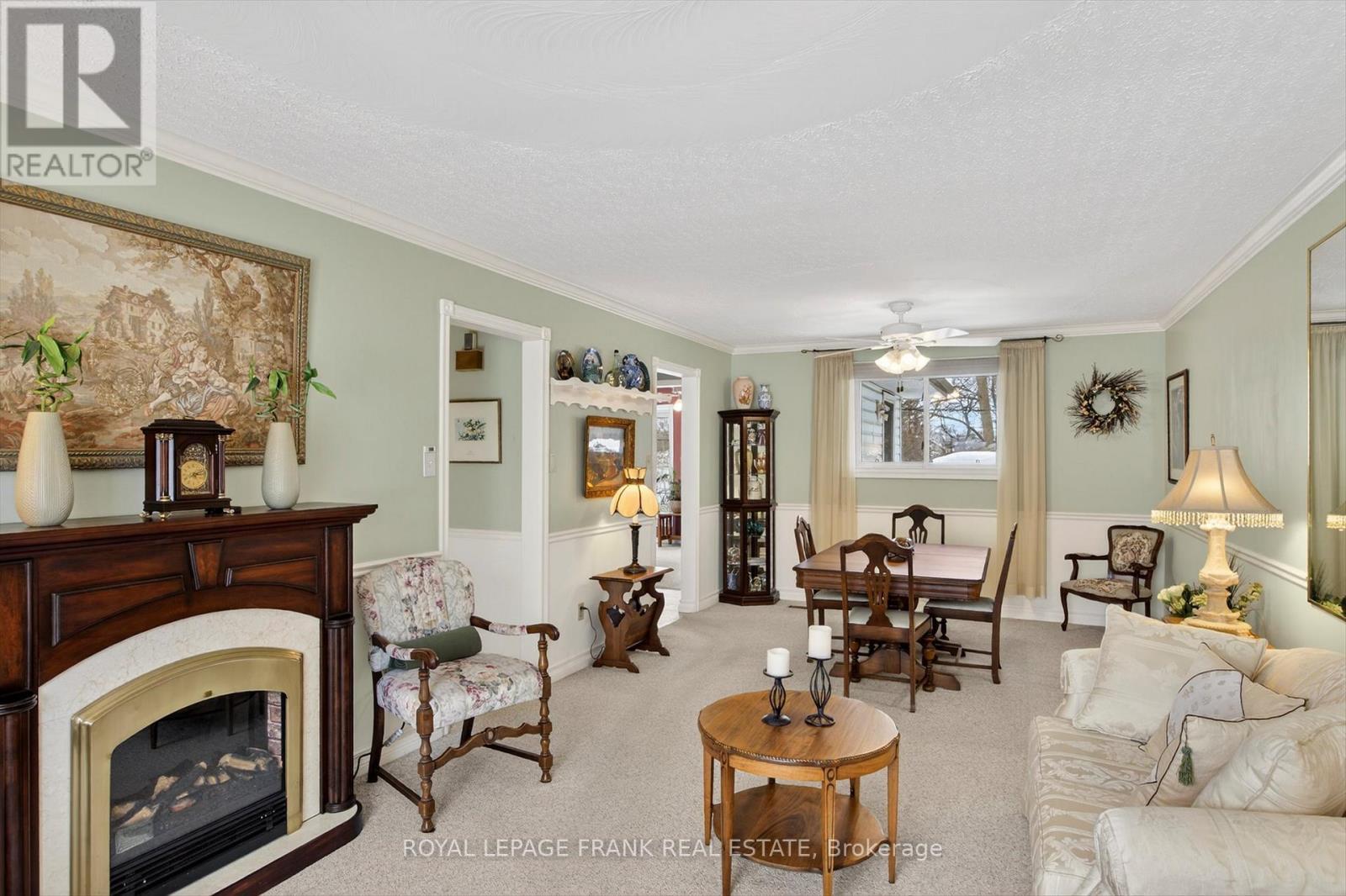 












491 CHAMBERLAIN STREET

,
Peterborough (Town Ward 3),




Ontario
K9J4L3

