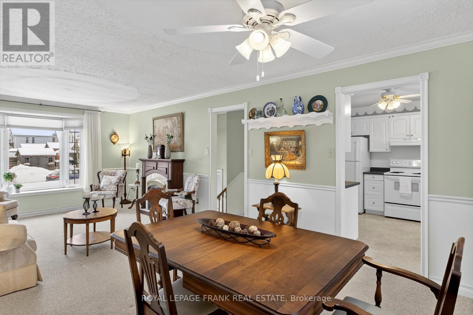 












491 CHAMBERLAIN STREET

,
Peterborough (Town Ward 3),




Ontario
K9J4L3

