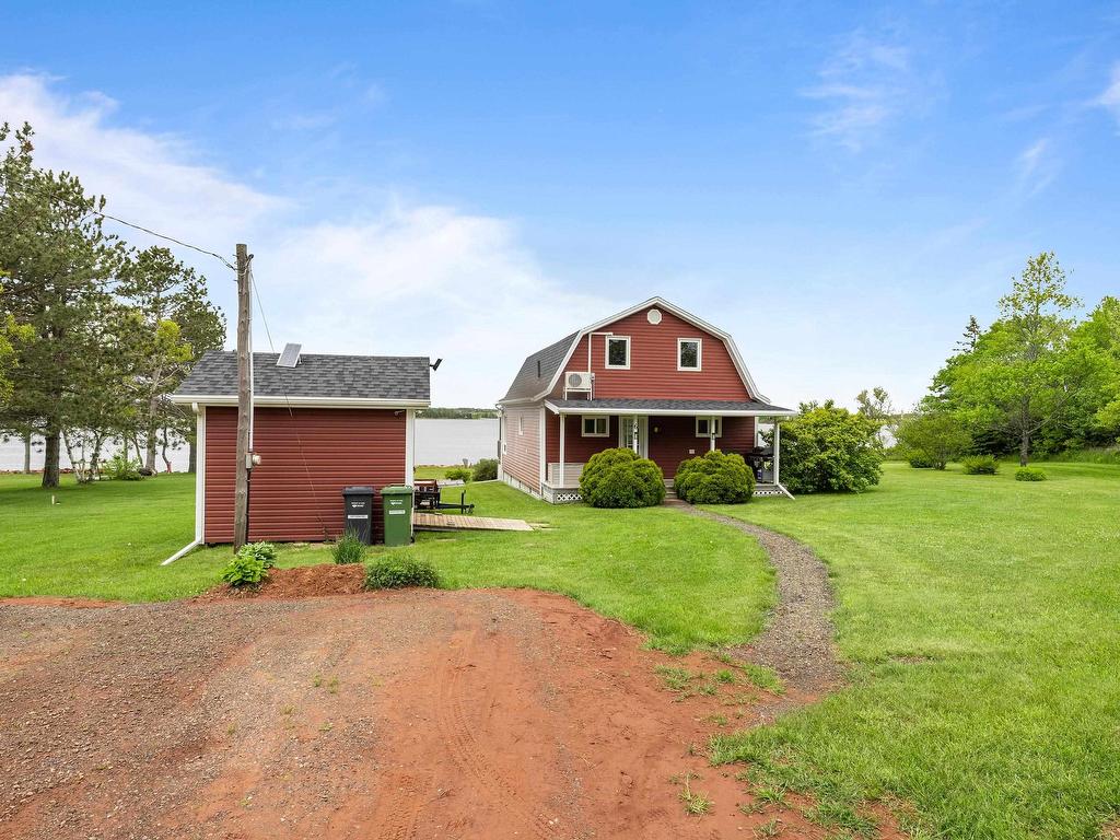 












6 Grandview Drive

,
South West Lot 16,







PE
C0B 1T0

