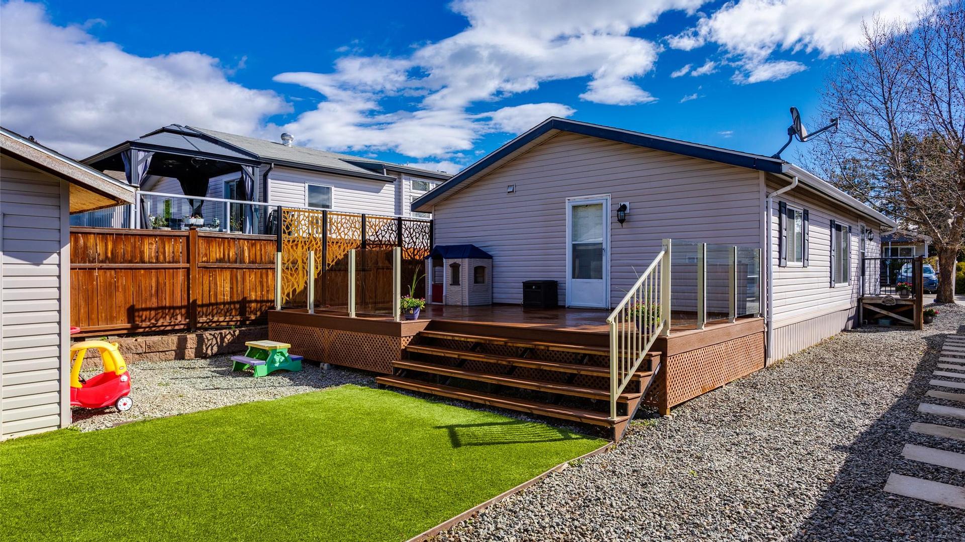 









2440


Old Okanagan

Highway, 1026,
West Kelowna,




BC
V4T 3A3

