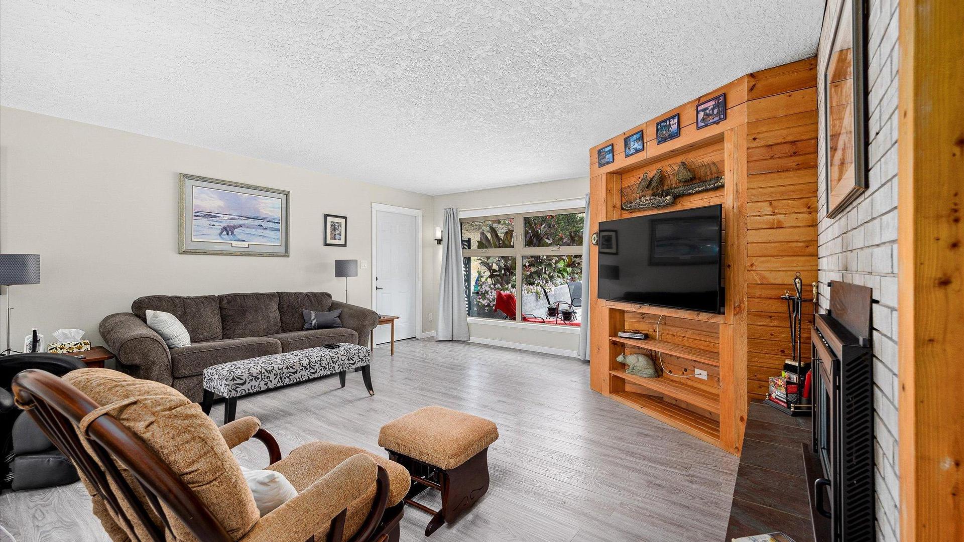 









515


Philpott

Road,
Okanagan Falls,




BC
V0H 1R5

