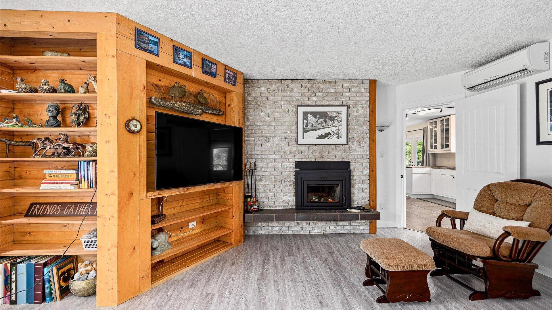 









515


Philpott

Road,
Okanagan Falls,




BC
V0H 1R5

