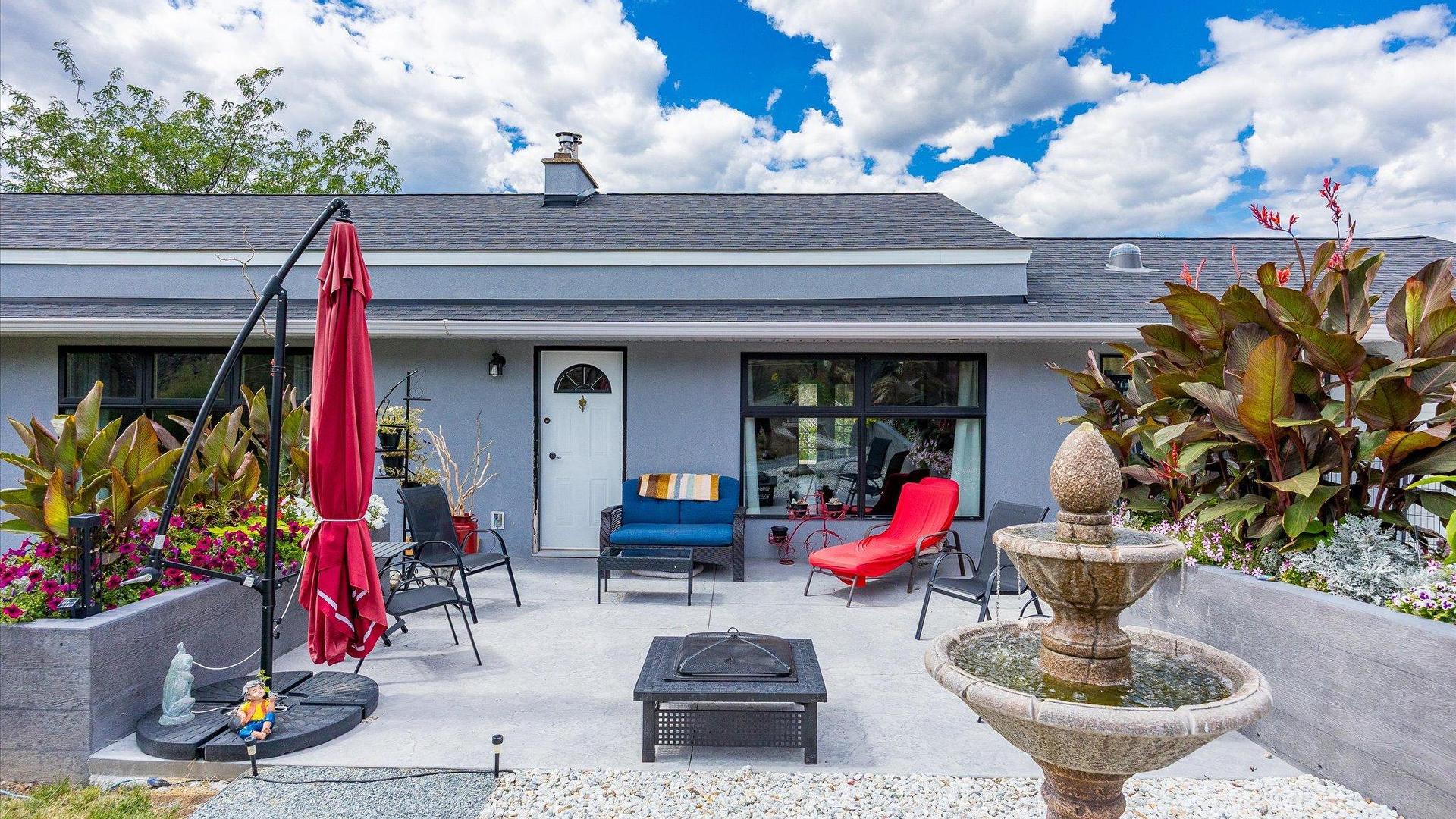 









515


Philpott

Road,
Okanagan Falls,




BC
V0H 1R5


