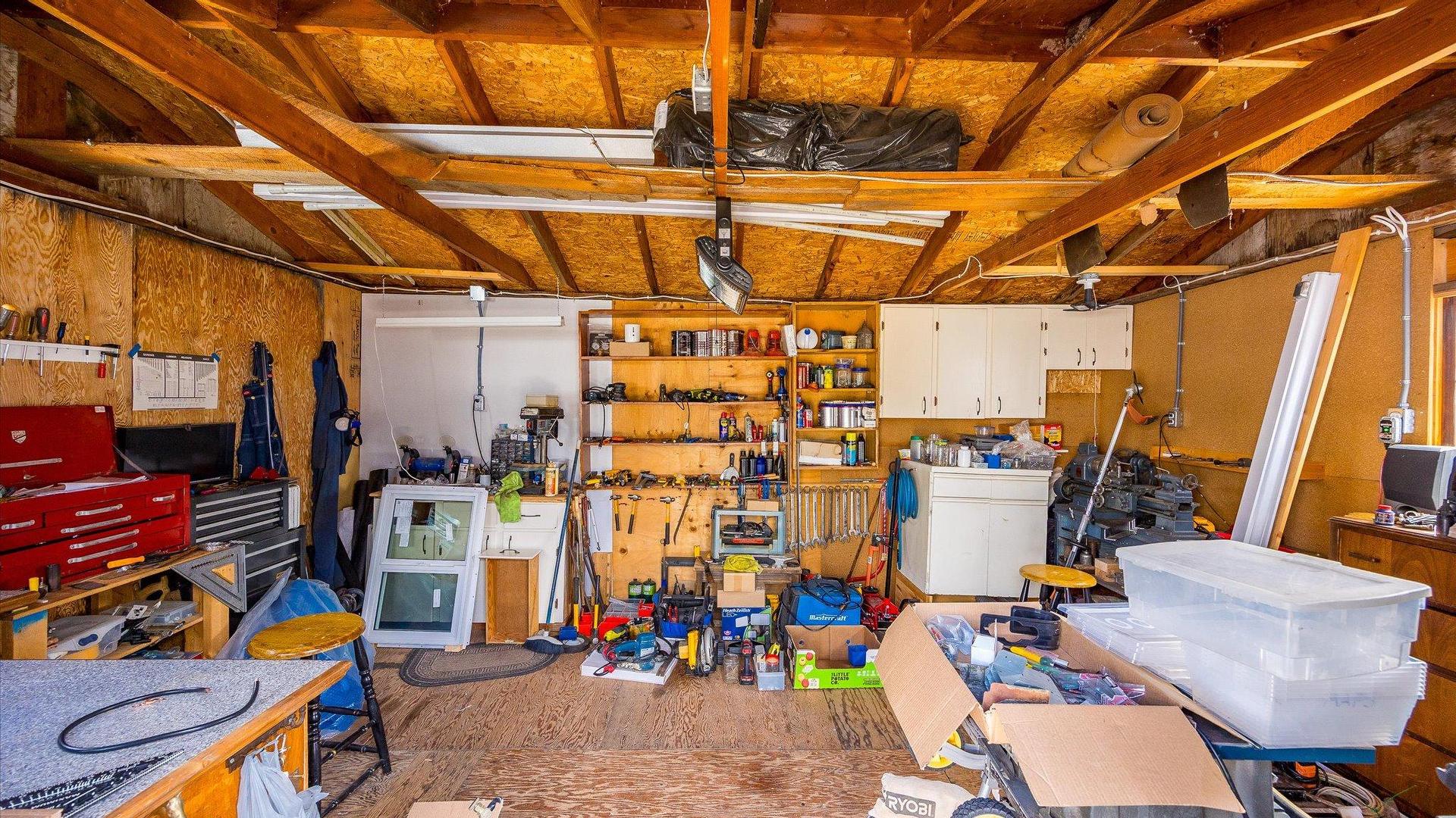 









515


Philpott

Road,
Okanagan Falls,




BC
V0H 1R5

