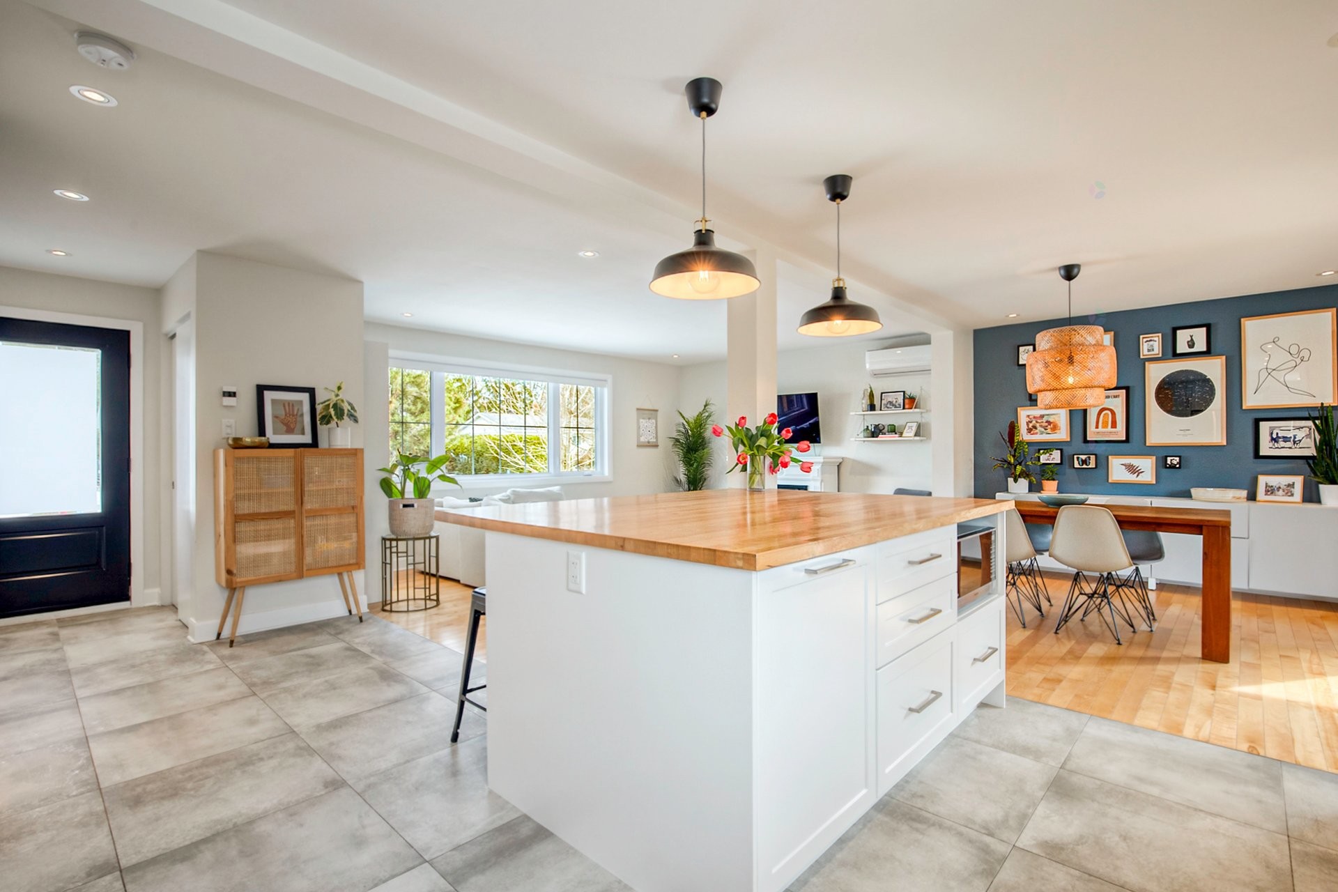 









1371


Rue Châteauguay

,
Saint-Bruno-de-Montarville,




QC
J3V3A7

