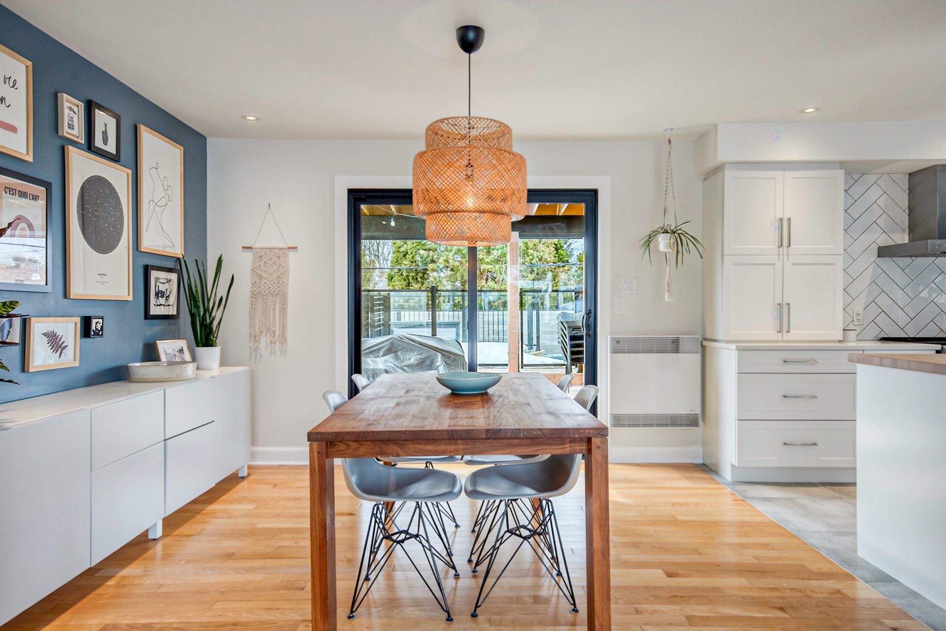 









1371


Rue Châteauguay

,
Saint-Bruno-de-Montarville,




QC
J3V3A7

