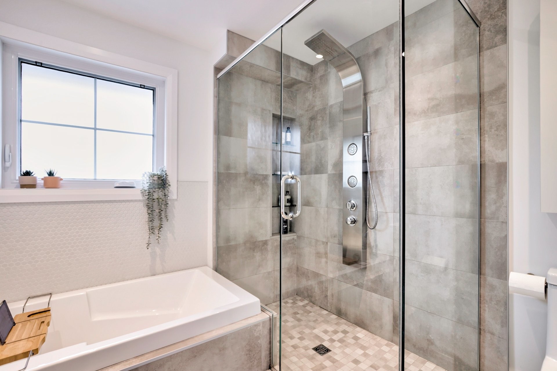 









1371


Rue Châteauguay

,
Saint-Bruno-de-Montarville,




QC
J3V3A7

