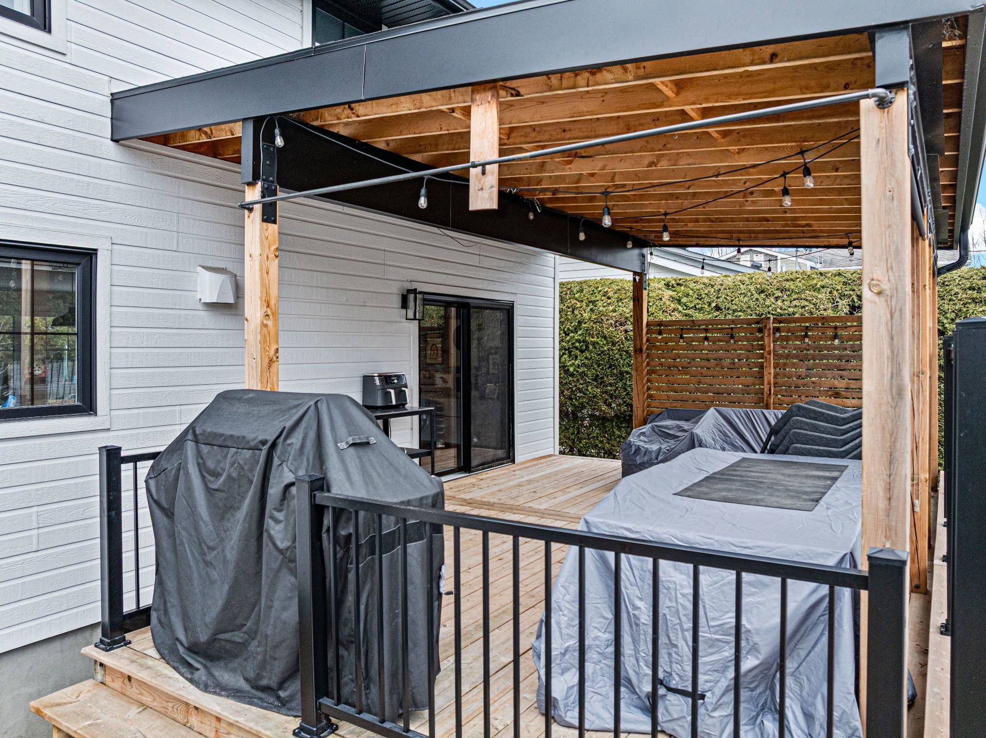 









1371


Rue Châteauguay

,
Saint-Bruno-de-Montarville,




QC
J3V3A7

