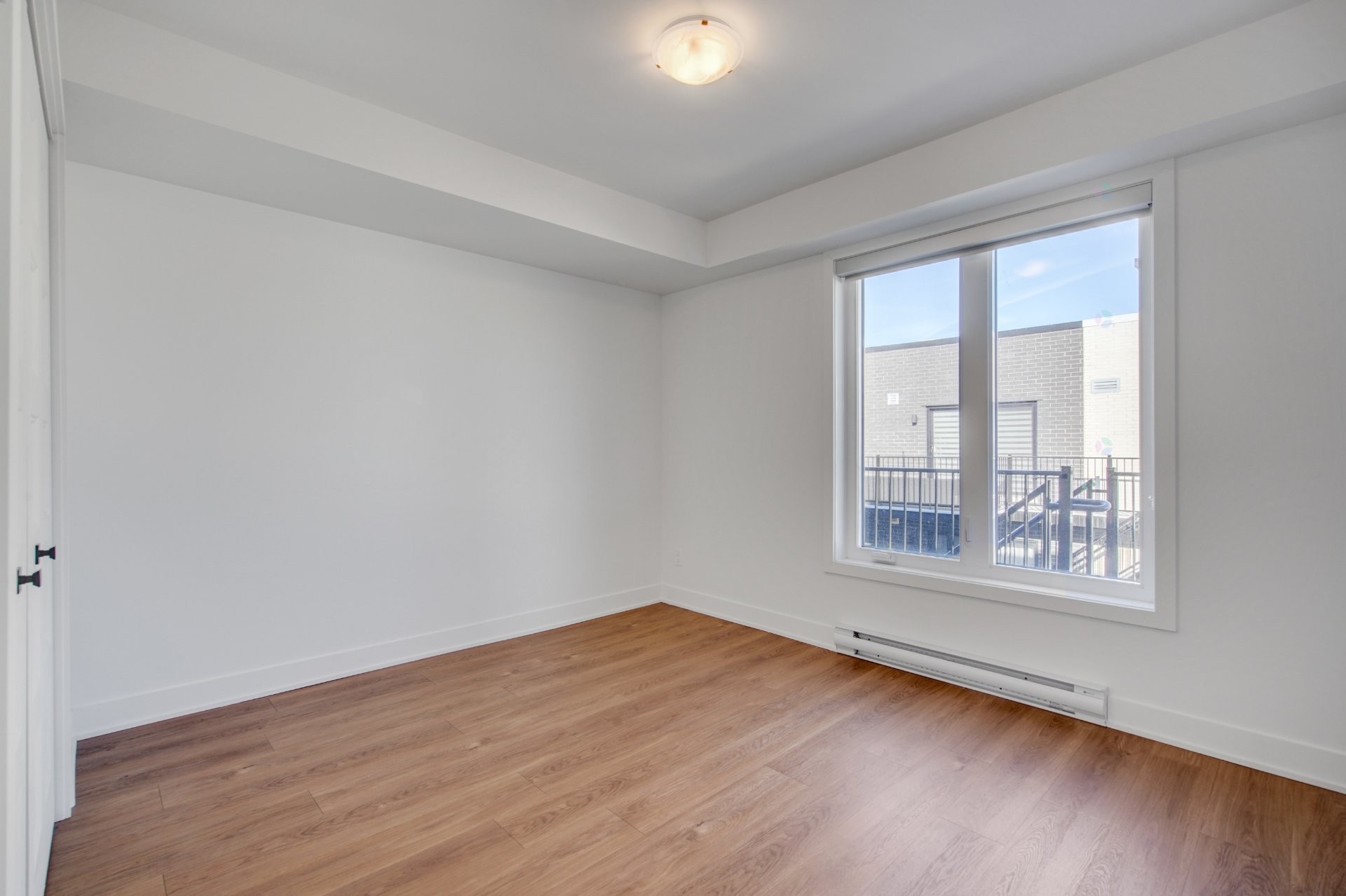 









270


Rue d'Émeraude

,
Candiac,




QC
J5R0S1

