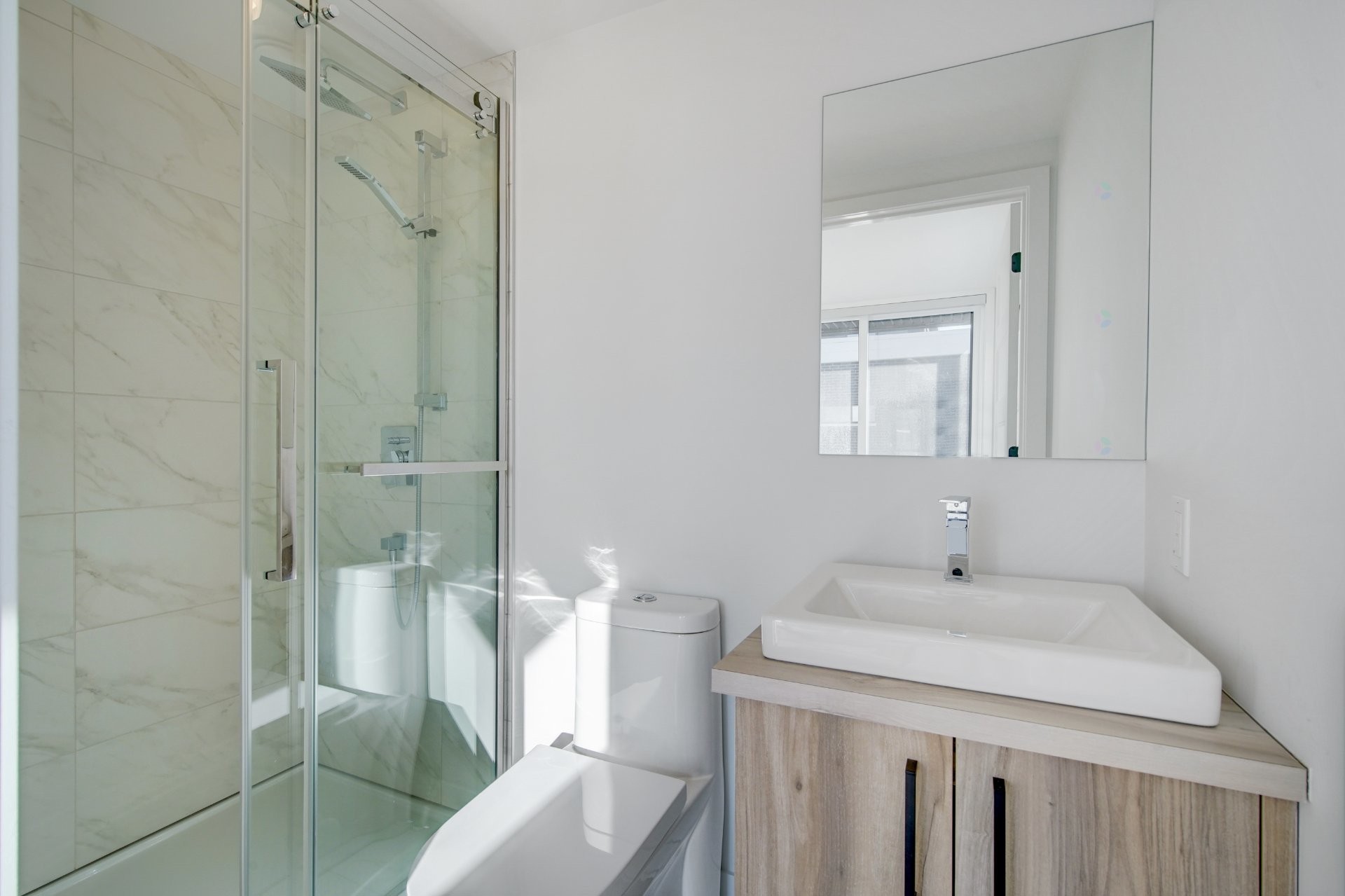 









270


Rue d'Émeraude

,
Candiac,




QC
J5R0S1

