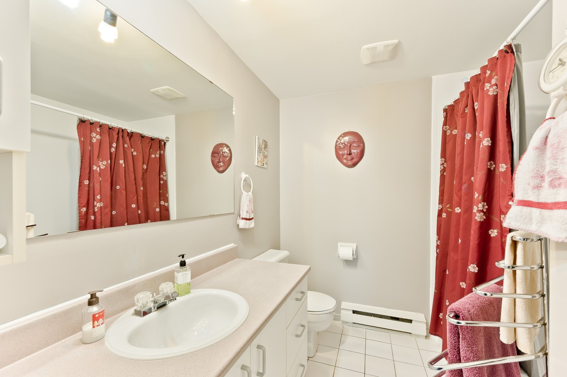 









4887

 - 4893


Rue Gabriel

,
Sherbrooke (Brompton/Rock Forest/Saint-Élie/Deauville),




QC
J1N2H1


